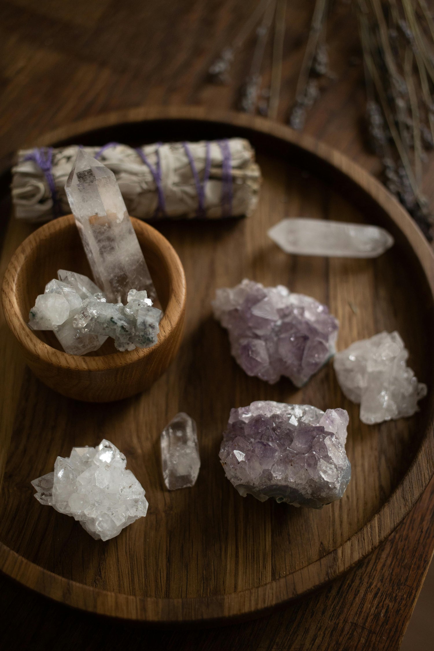 CRYSTALS AND PENDANTS